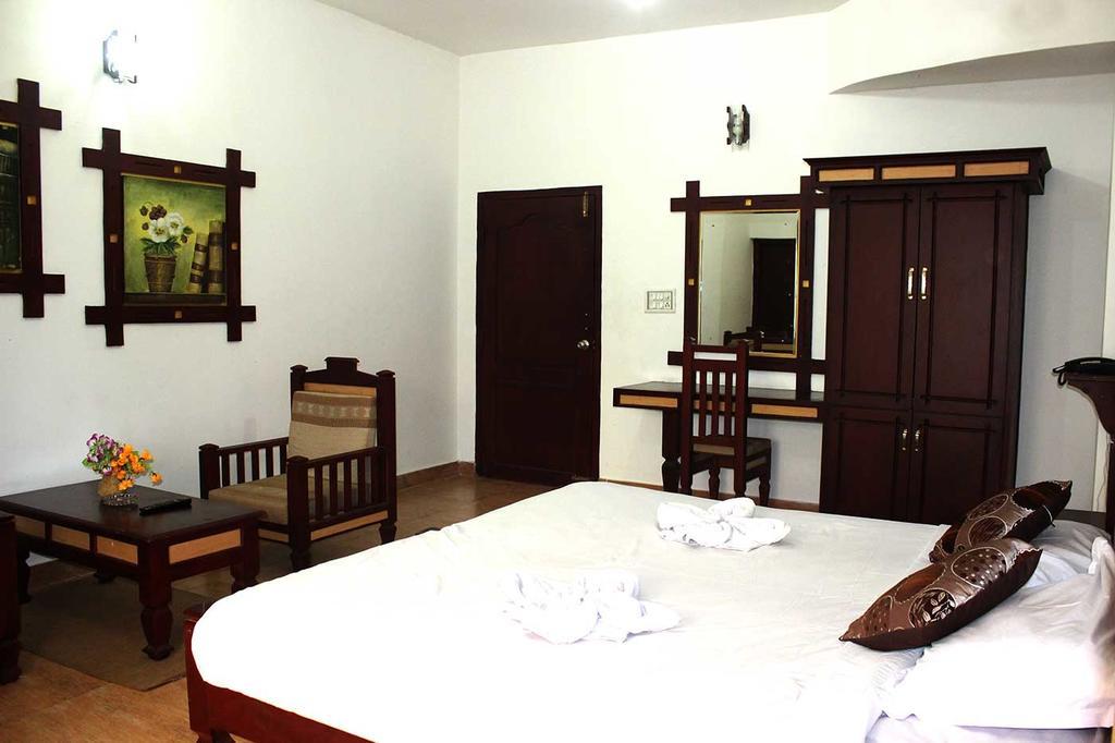 Wayanad Gate Resort Манантавади Экстерьер фото